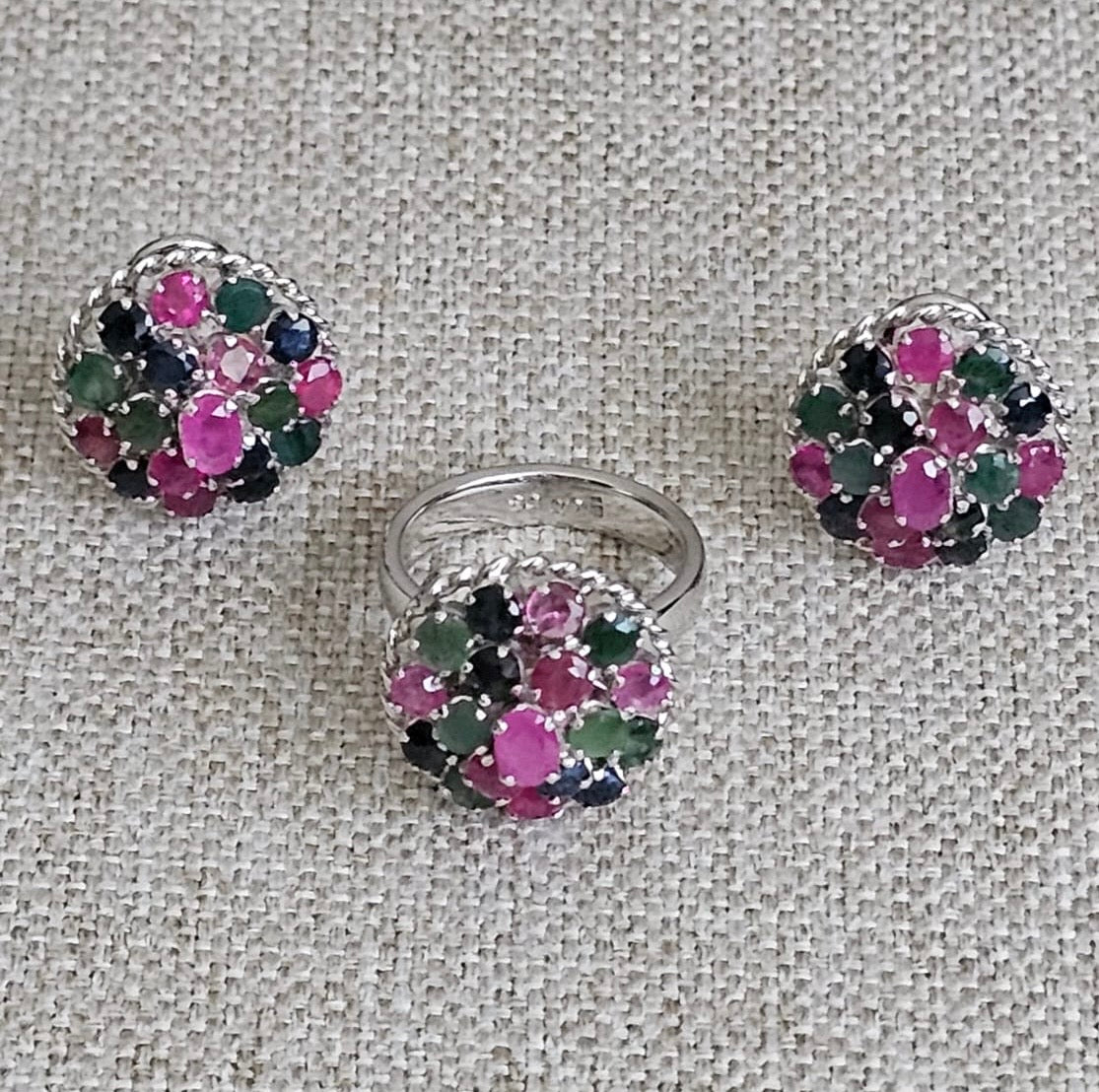 Juego de aretes y anillo talla 8.5, Plata925, Esmeraldas, Rubies y zafiros naturales