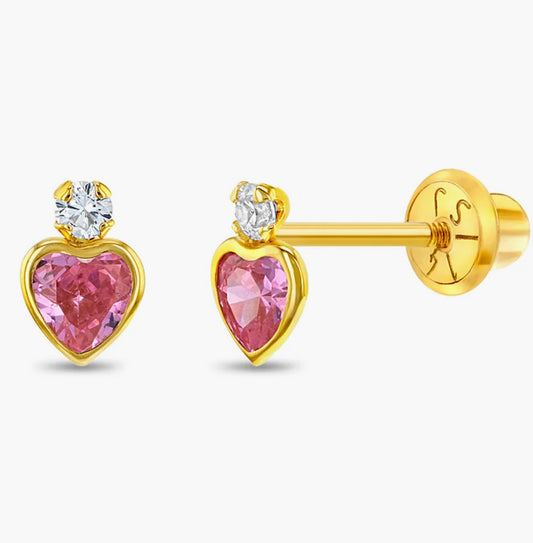 Aritos en oro de 14k con rosca de seguridad, ideal para niña o piercing, con forma de corazón