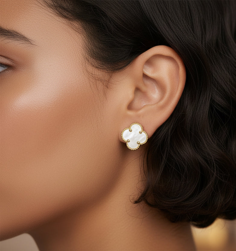 Aritos de Oro de 14k en Forma de Trébol