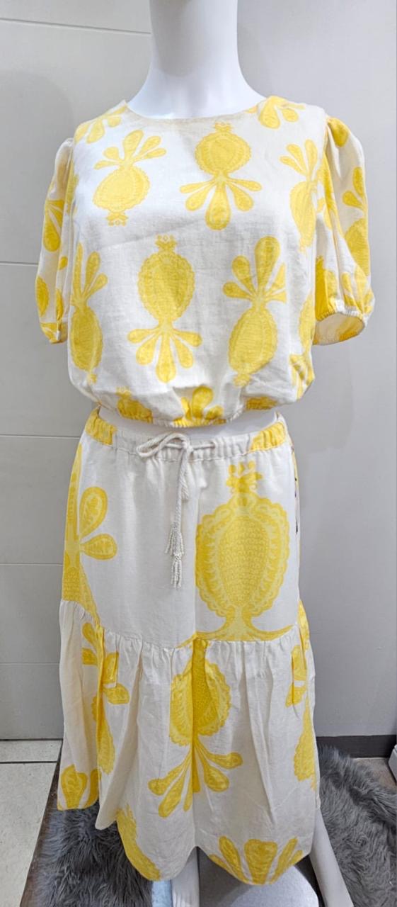 Cupcakes and Cashemere Set Blusa y Falda de Lino Estampado
