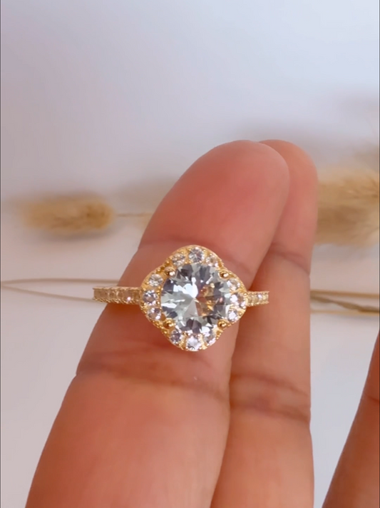 Anillo con Topacio Blanco Natural, en plata925 con Baño de Oro, Talla 8