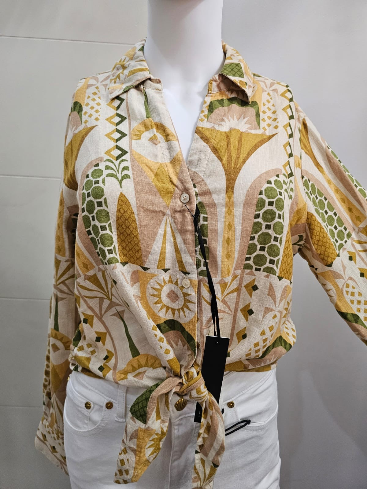 Nicolle Miller Blusa de Lino Estampada Colores Tierra, talla XS -S