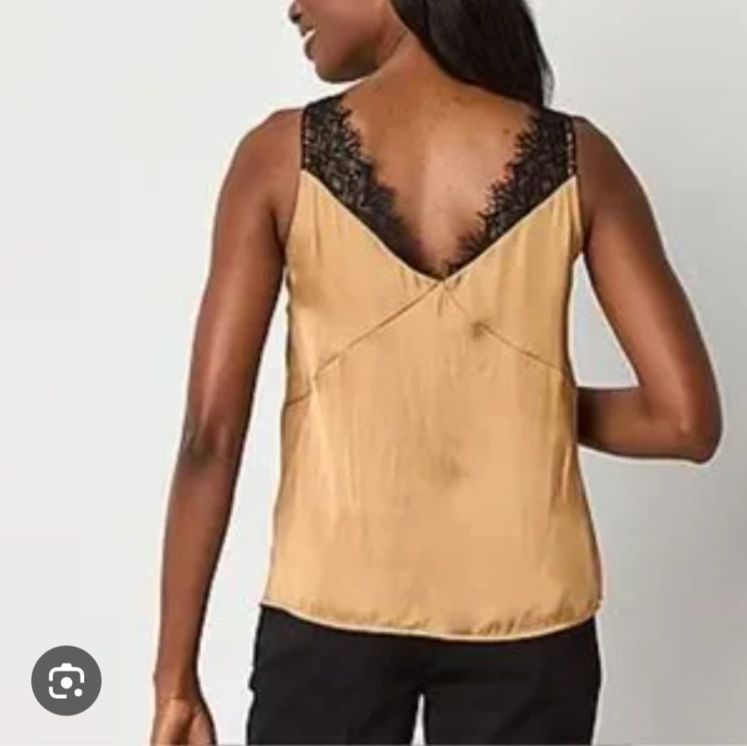 Worthington Blusa Sin Mangas de Satin con Encaje Negro