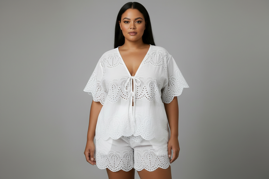 Blue Island, Set de Blusa y Short en Tira Bordada Color Blanco, Talla L