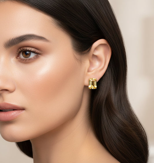 Aretes en oro de 14k y Citrinas Naturales en Corte Esmeralda, pin y mariposa