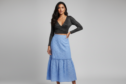 Calypso, Falda Larga Celeste en Tira Bordada, talla L