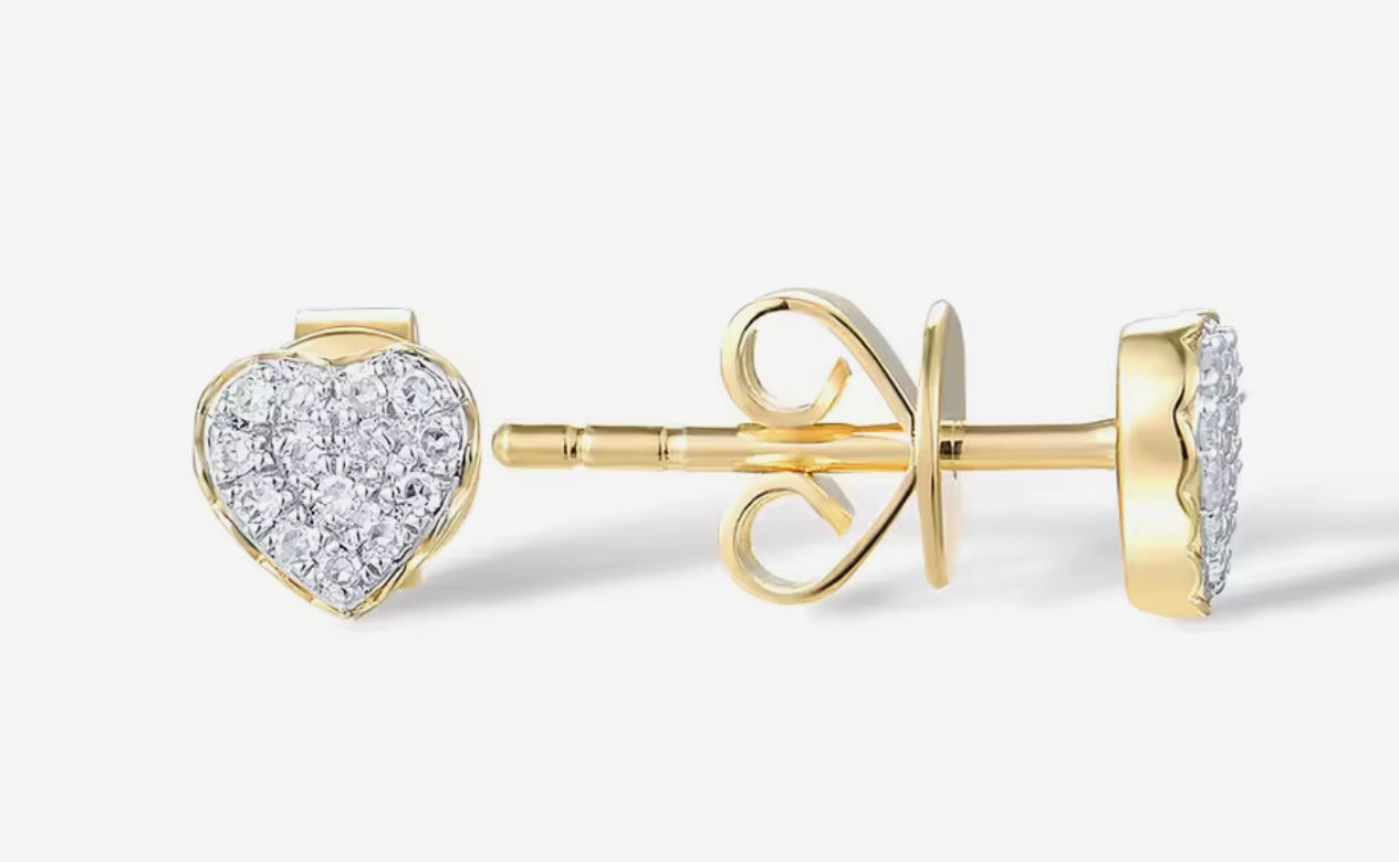 Set en forma de corazón en oro de 14k y diamantes naturales, aretes y dije
