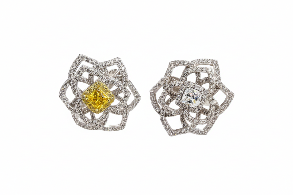 Jenni Anillo Plata 925 con Baño de Oro en Forma de Flor