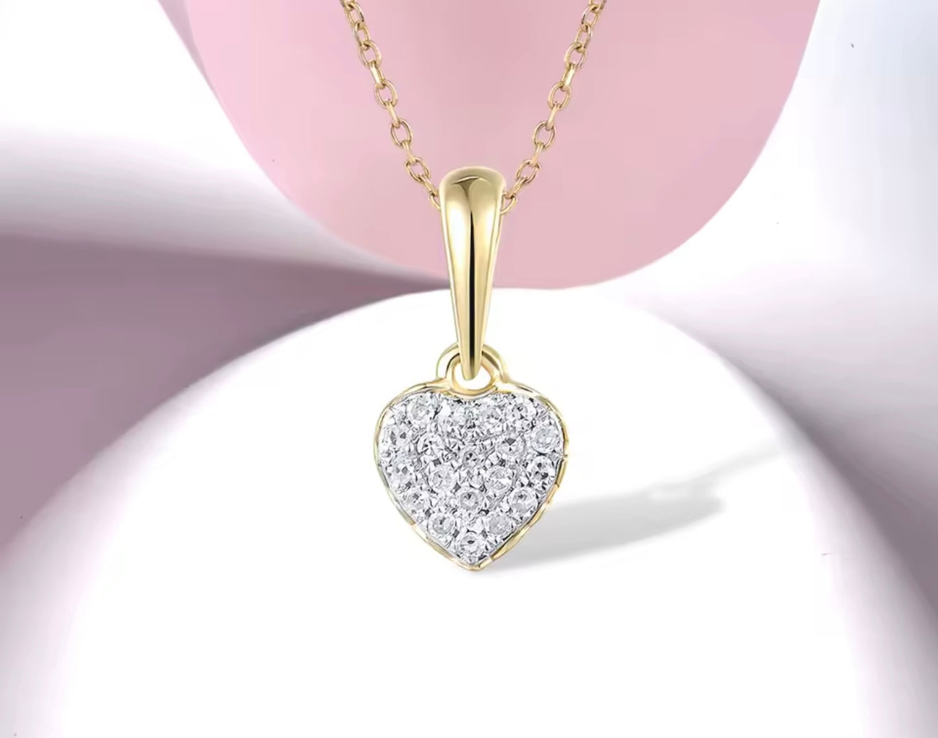 Mini Dije en dorma de corazón en oro de 14k y diamantes naturales
