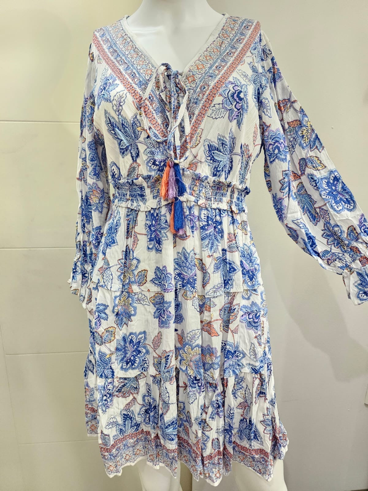 Angie, Vestido Estampado Corto, Talla M