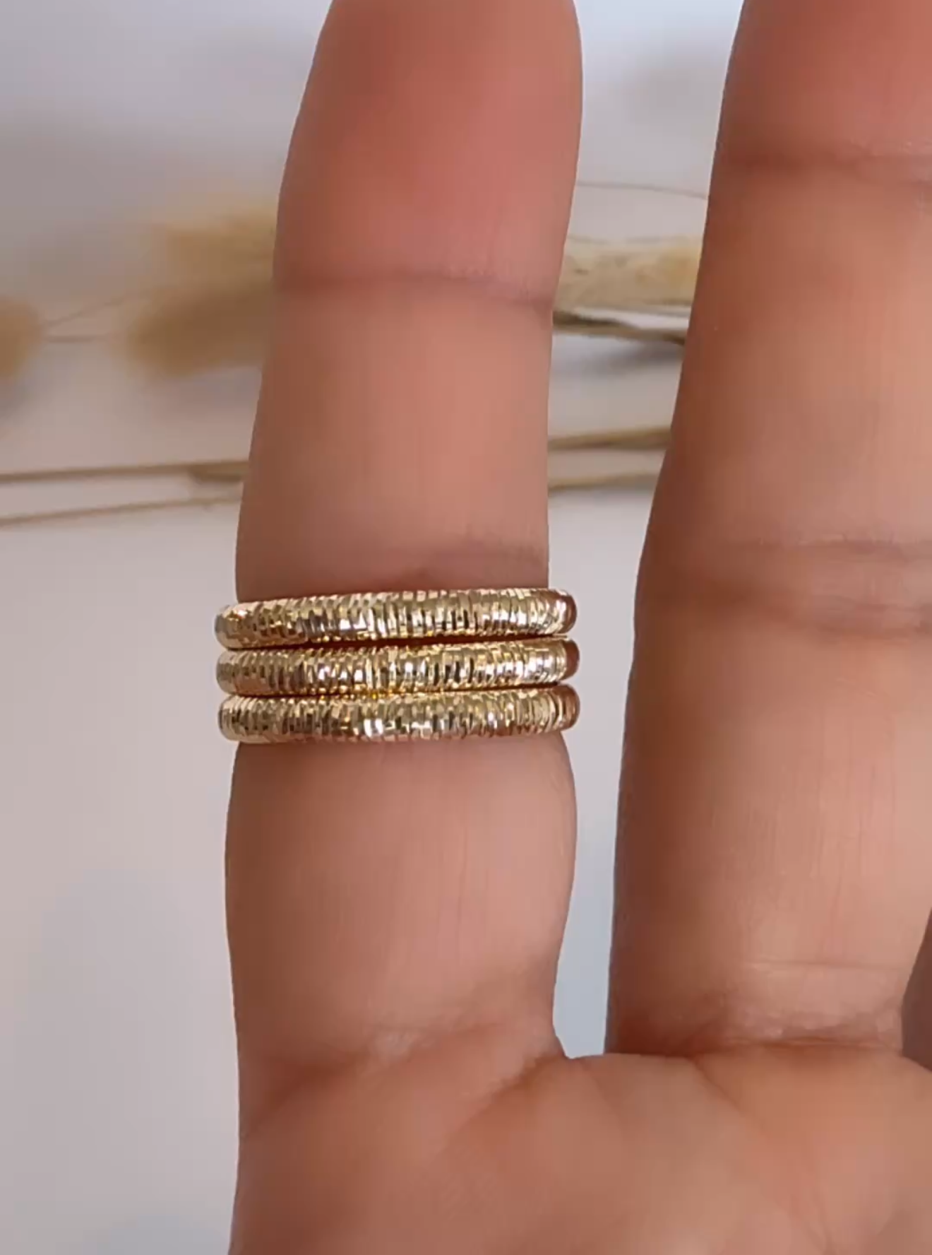 Anillos banda en Oro de 14k Talla 7