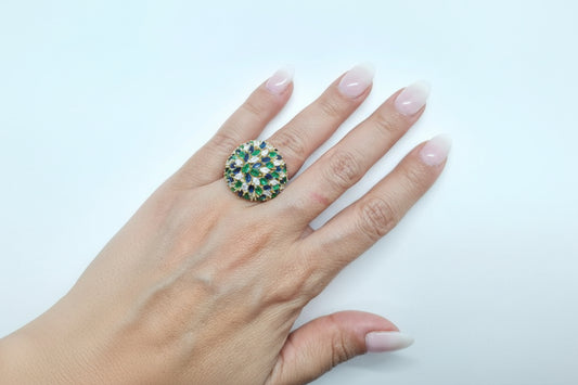 Joyería Fina, para toda ocasión } from {sisters jewelry} - Just $1650.00! ShopAnillo bombón piedras verdes, azules y blancas now at Sister'sJewelrySister'sJewelryAnillos