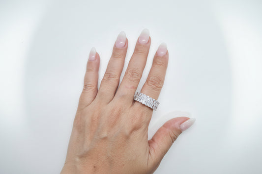 Joyería Fina, para toda ocasión, sisters jewelry, Just $1250.00! ShopAnillo banda dos lineas now at Sister'sJewelrySister'sJewelry{TAGS