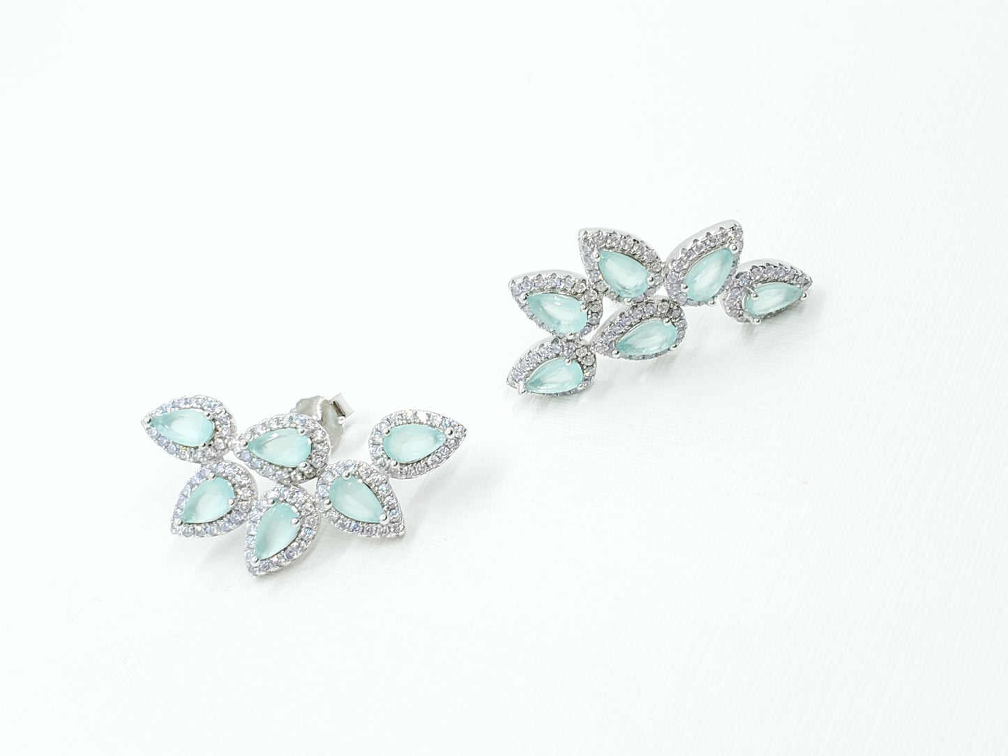 Exquisita joyería, para elevar tu estilo! , sisters jewelry, Just $1200.00! ShopAritos hojas de colores now at Sister'sJewelrySister'sJewelry{TAGS